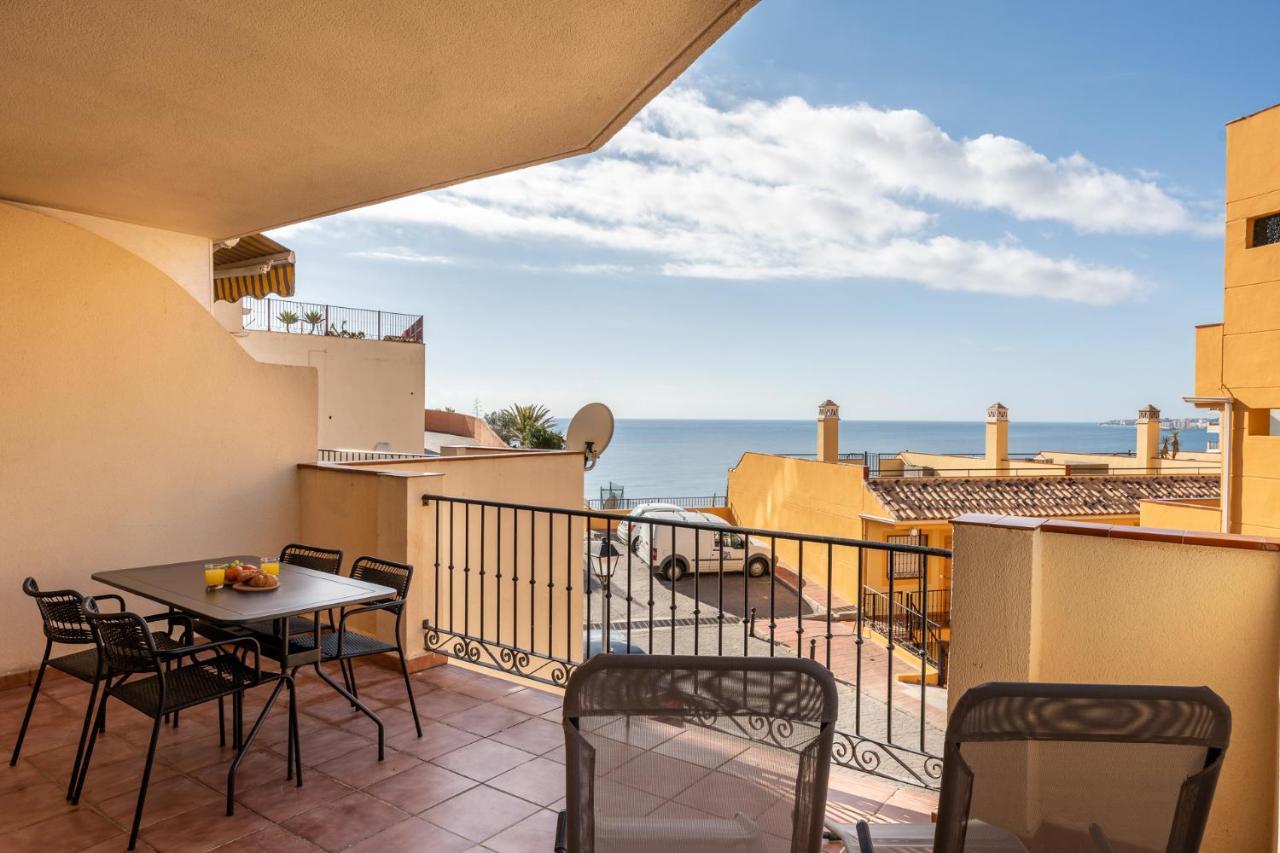 Beachside Retreat With Private Terrace Беналмадена Екстериор снимка