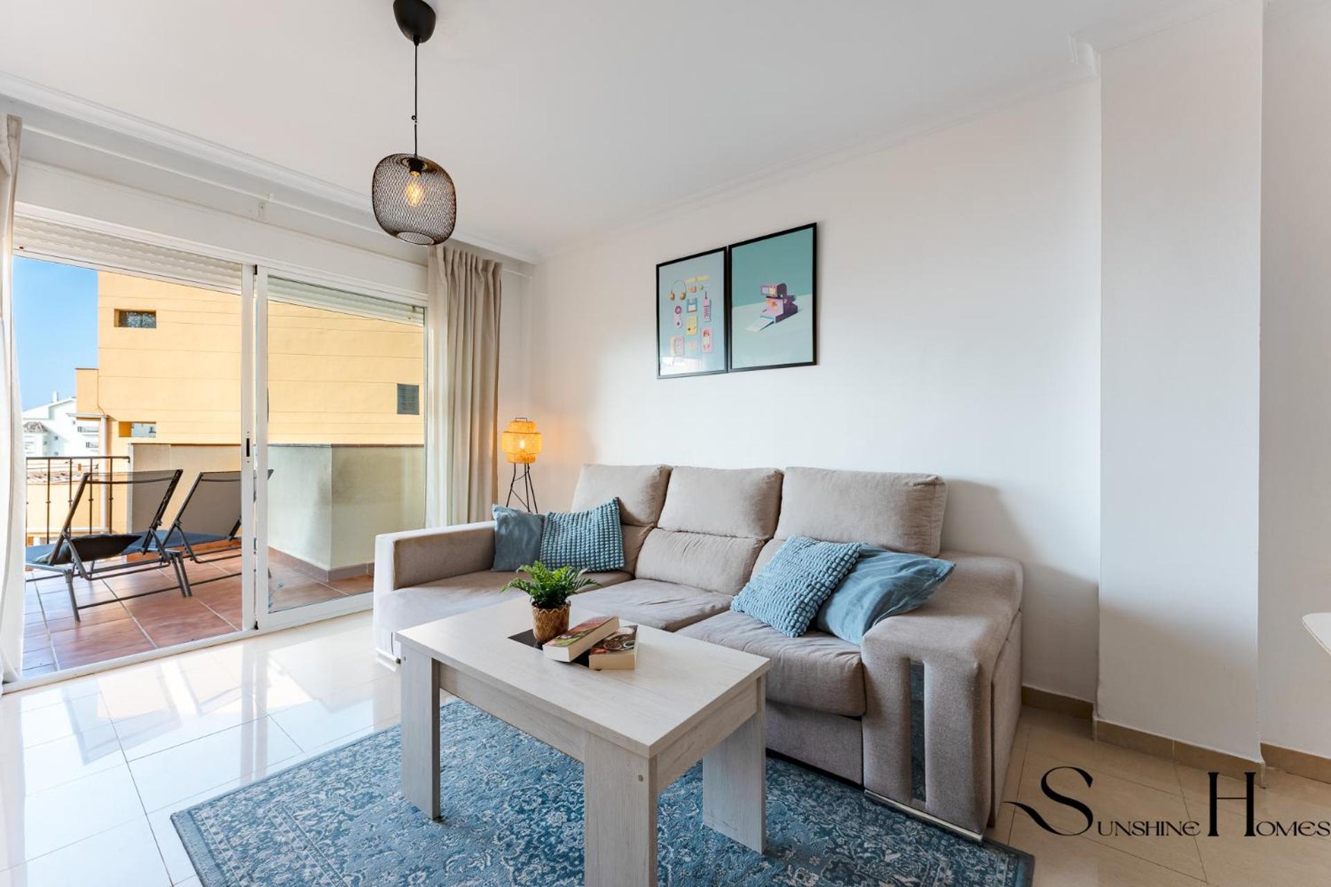 Beachside Retreat With Private Terrace Беналмадена Екстериор снимка